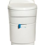 Vaso Sanitário em plástico Cassete com Porta de Serviço 01